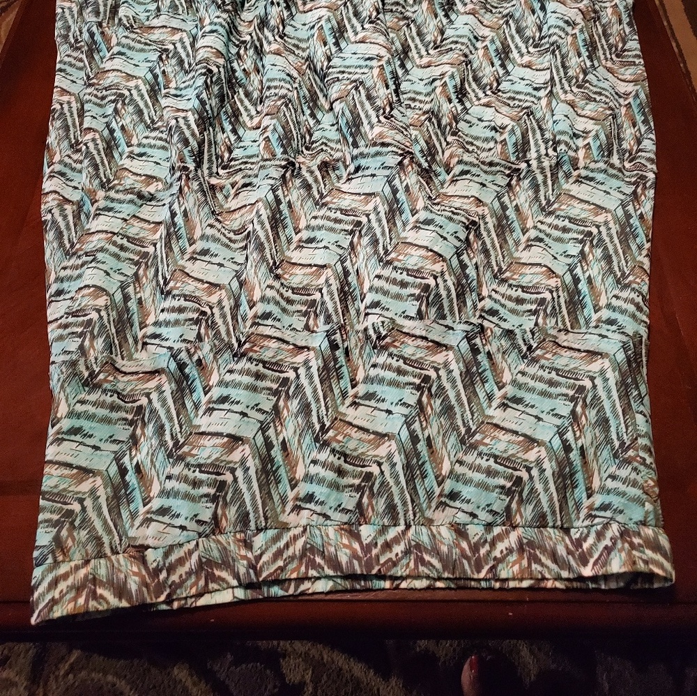 Clothes - Picture 2 of 3